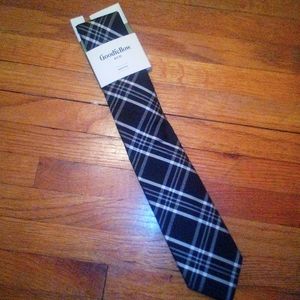 NEW Goodfellow slim self tie necktie black and gray plaid